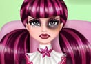 Draculaura First Aid