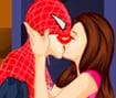Spiderman Kissing