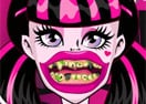 Draculaura Bad Teeth