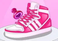 Jogar Ariana Grande's Sneaker Designer