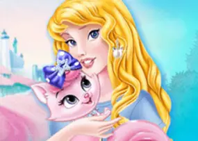 Aurora Becomes A Cat Person