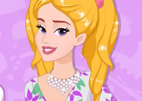 Aurora Fan vs Celebrity